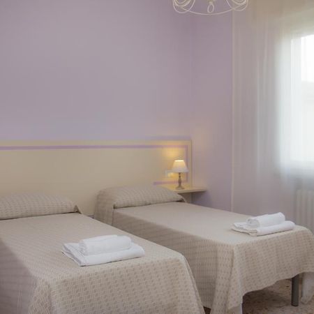 Il Linchetto Bed and Breakfast Λούκα Δωμάτιο φωτογραφία