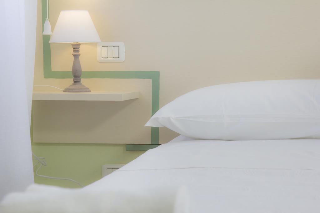 Il Linchetto Bed and Breakfast Λούκα Δωμάτιο φωτογραφία